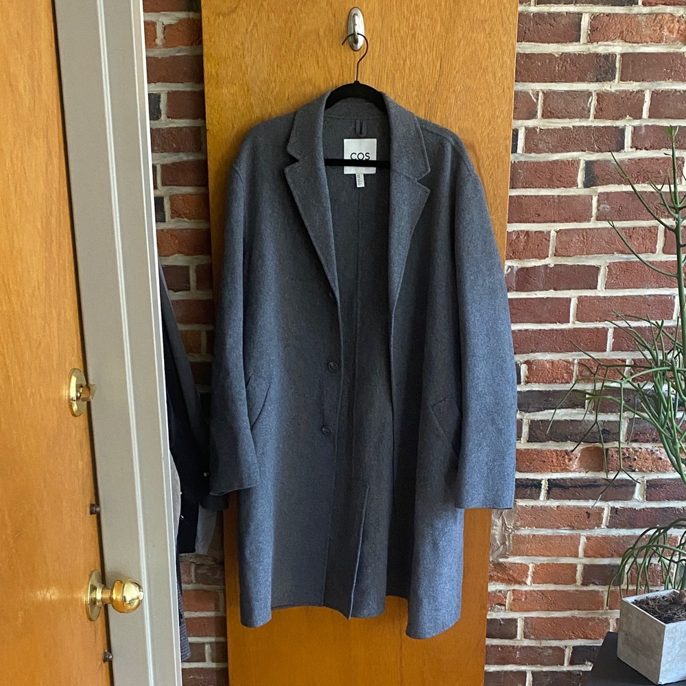 COS Oversized Gray Wool-Blend Single-Breasted Coat - Picture 2 of 6